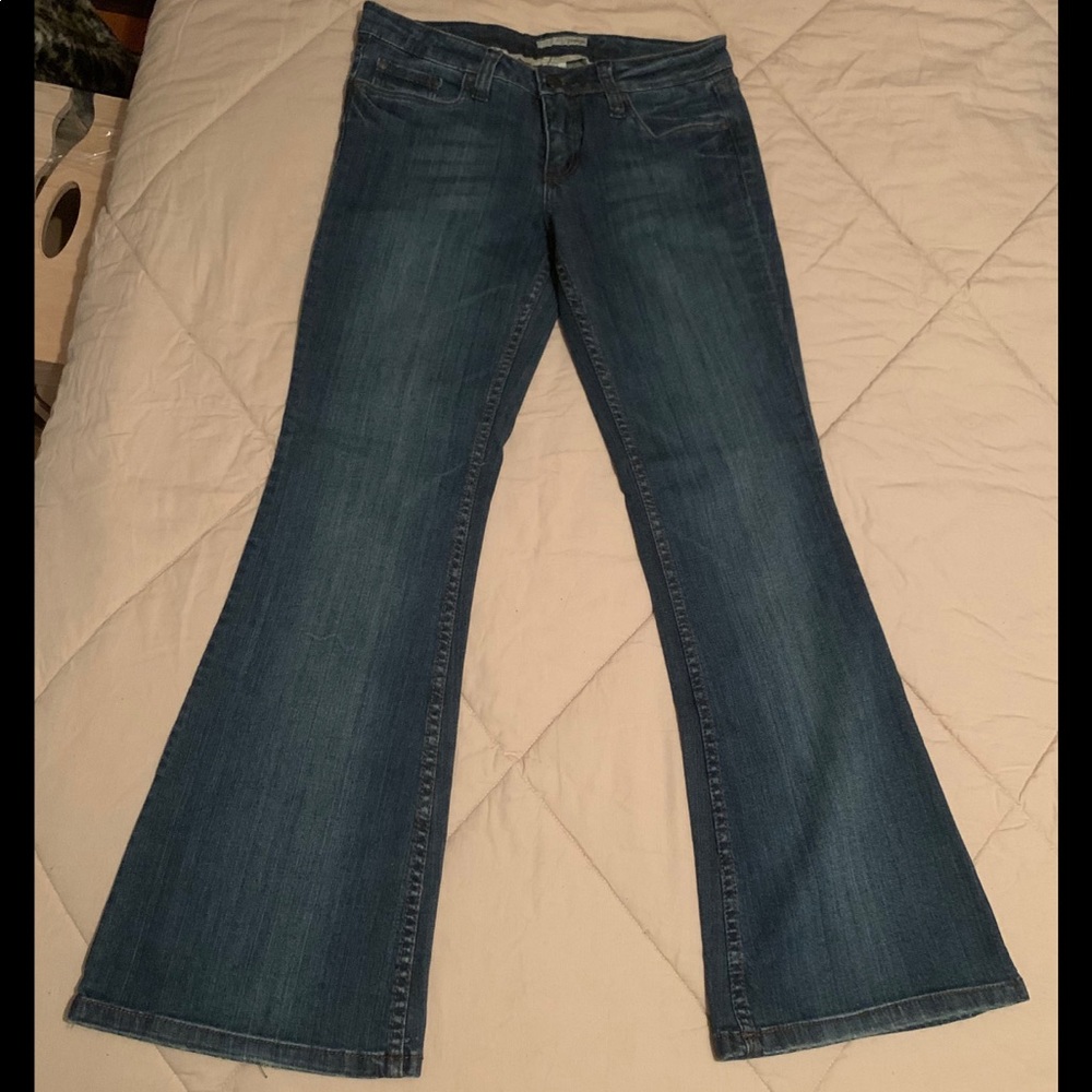 Charlotte Russe NEW 9S flare vintage jeans